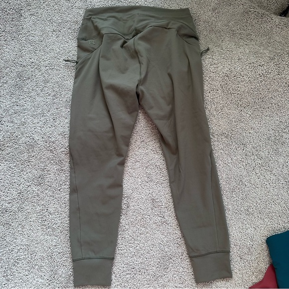 Avalanche Leggings - Picture 6 of 7